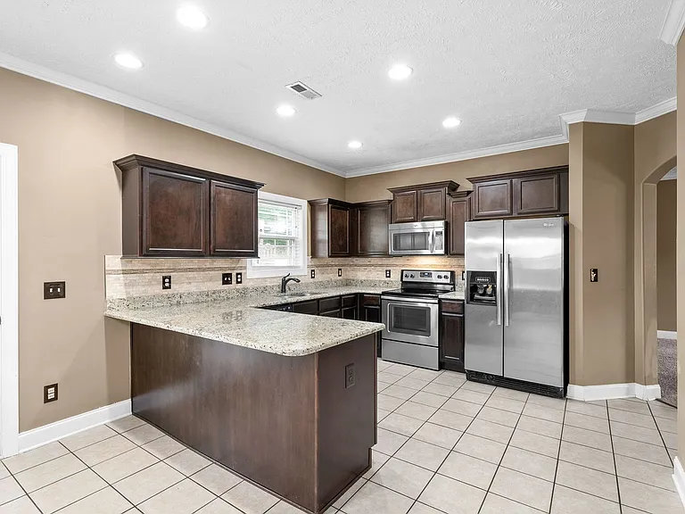 1170 Dygert Ct — Photo 14