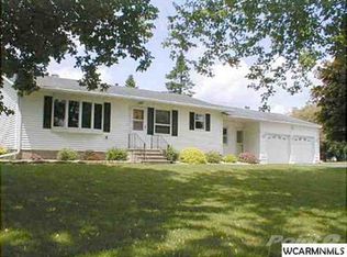 1206 2nd Ave SW, Wells, MN 56097