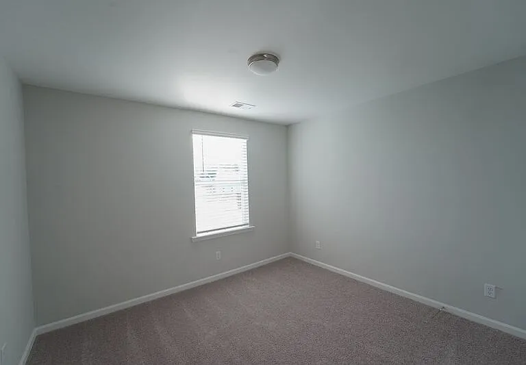 257 Brookline Dr — Photo 16