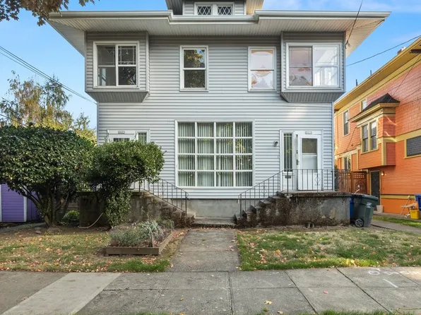 2425 SE Yamhill St, Portland, OR 97214