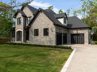 2338 Buchanan St, Innisfil, ON L9S 3W7