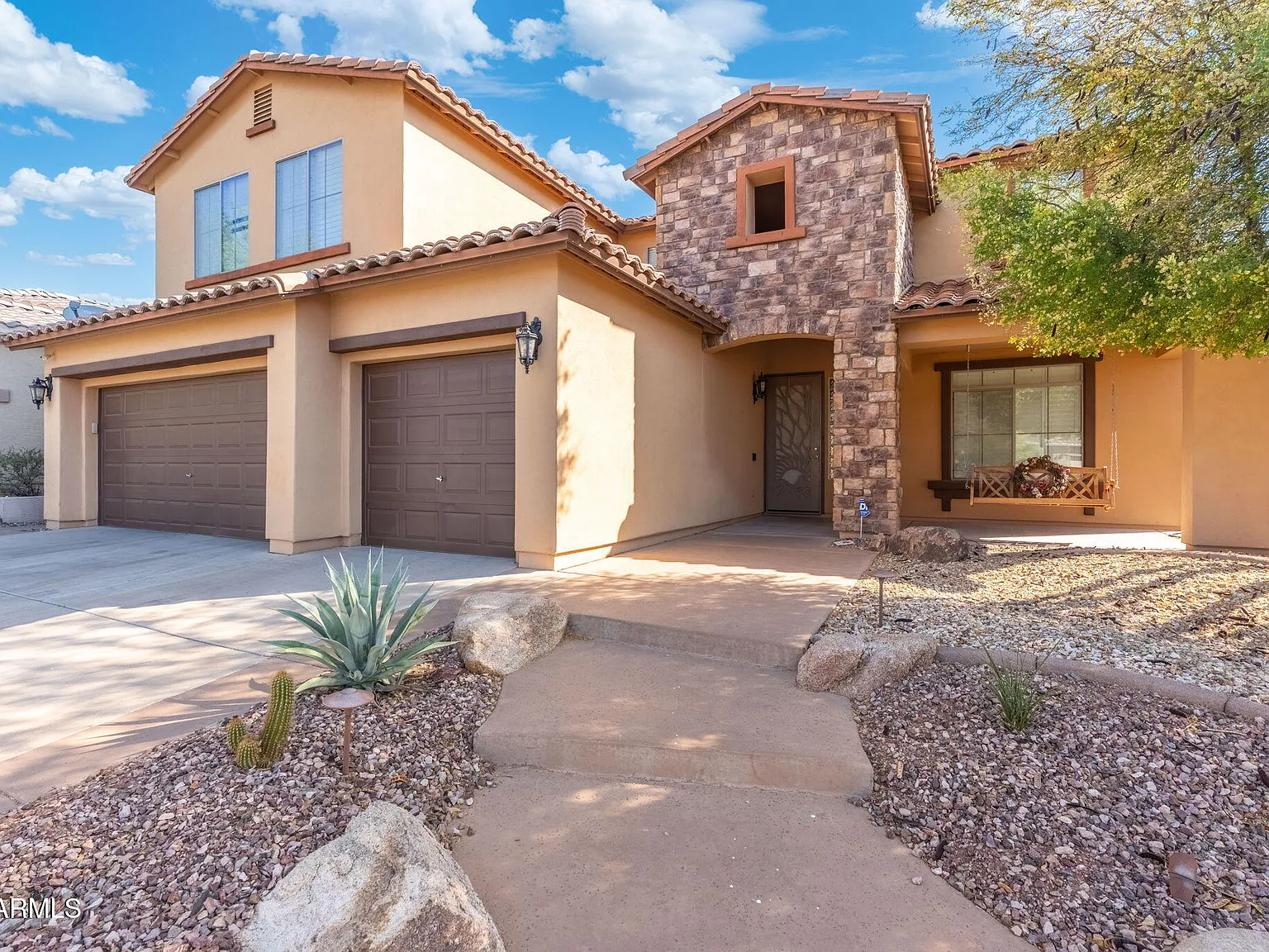 4 bed, 3200 sqft, $3,195 — Photo 3