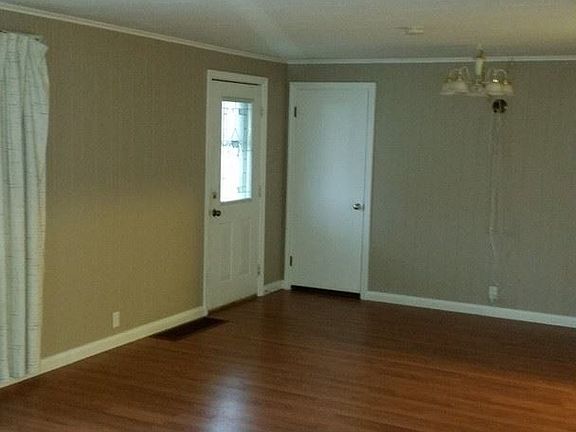 5th image of 1256 Oxford Pl