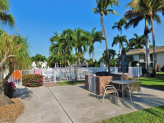 4th image of 5455 Peppertree Dr #6