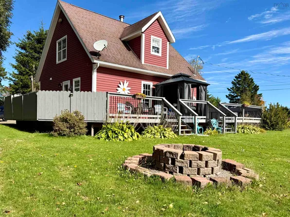 218 Pipes Beach Ln, Northport, NS B0L 1E0