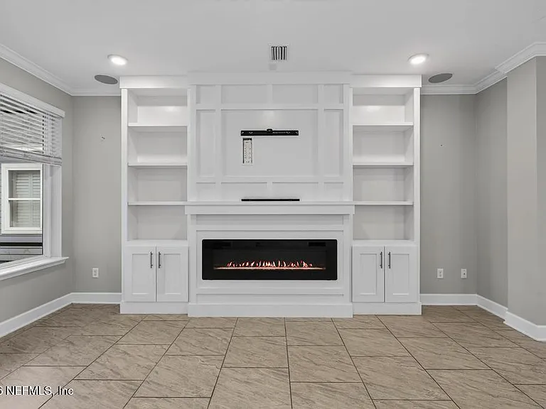 187 Beale Ave — Photo 17