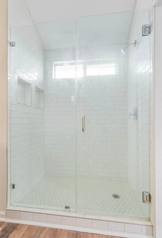 5 bed, 1726 sqft, $1,950 — Photo 2