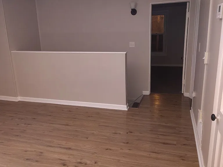 126 Osborne St #2 — Photo 8