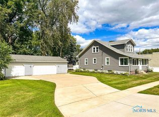 7172 Front St, Holland, OH