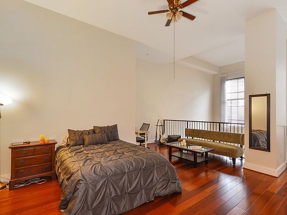 4th image of 801 S Olive Ave Unit 226
