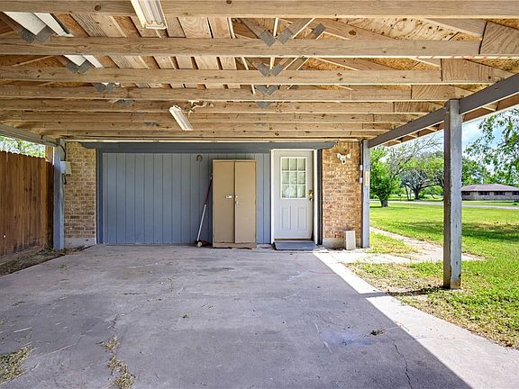 3rd image of 106 Adkins Rd
