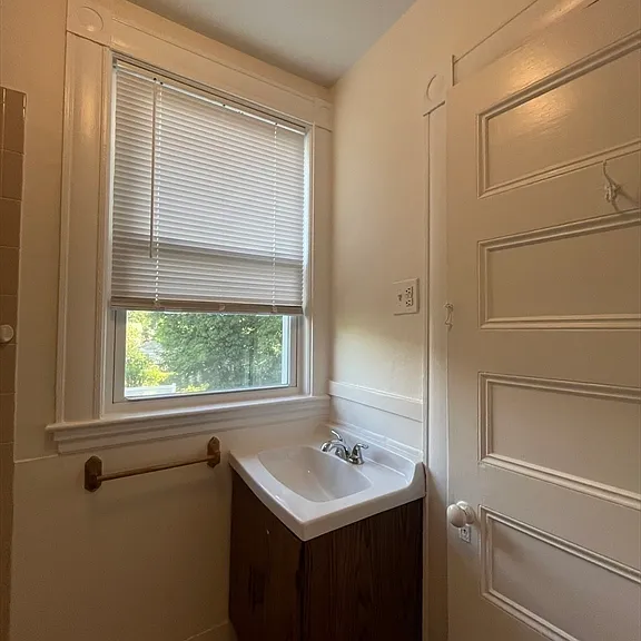 115 Upham St #2 — Photo 15