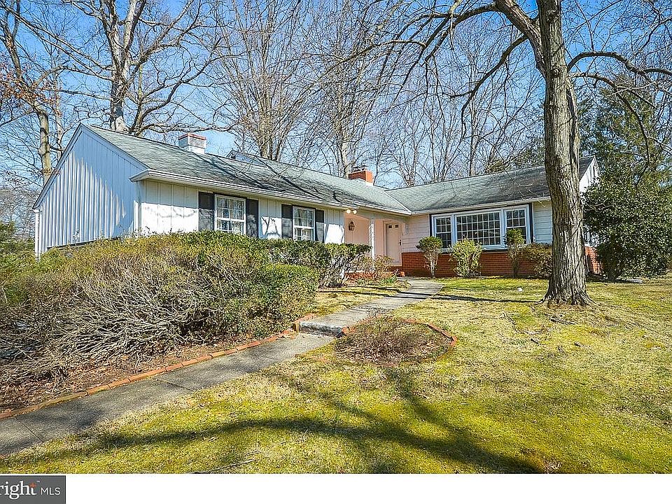 1st image of 1214 Lois Rd