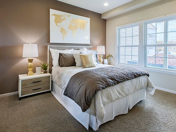 Bedroom 2 w full bath