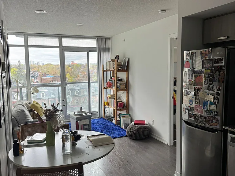 68 Abell St #729 — Photo 6