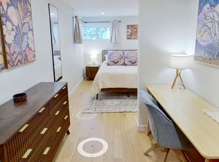 415 20th Ave #413, Seattle, WA 98122