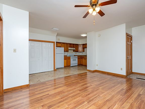 2nd image of 110 Lancaster St #3