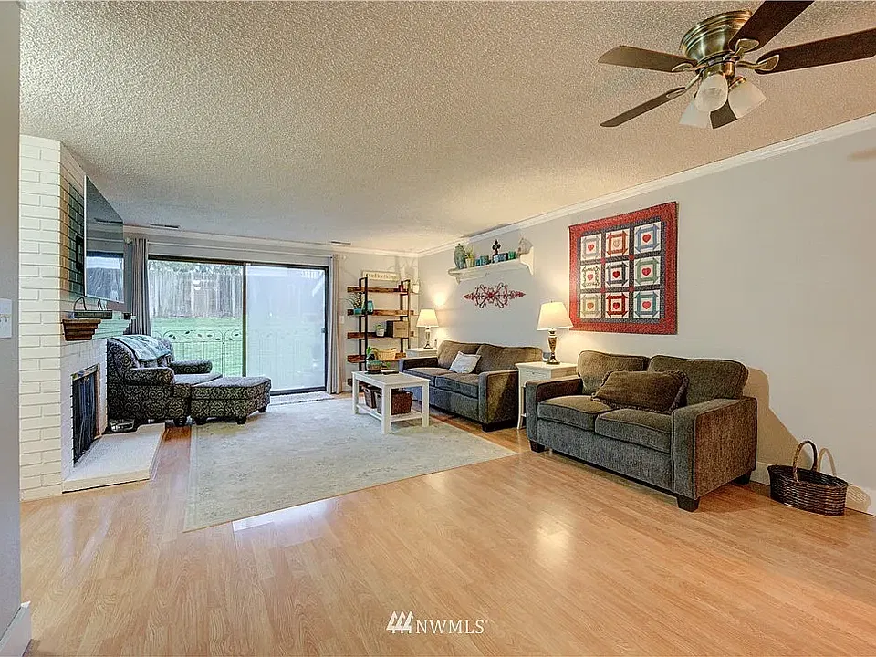 21515 4th Ave W #A72