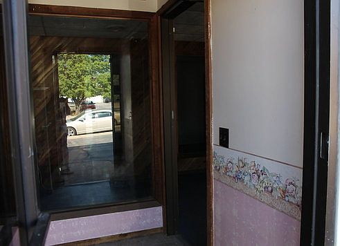 2nd image of 500 N Main St