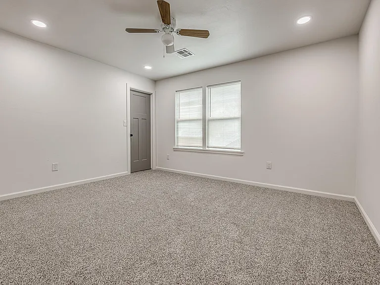 3025 SW 19th St — Photo 16