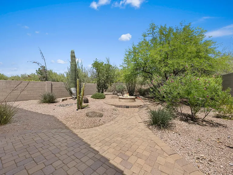 10290 E Mallow Cir — Photo 31