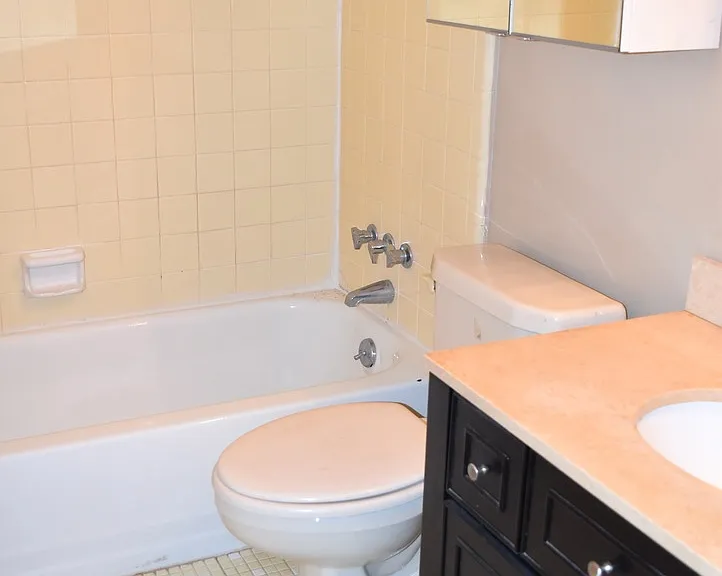 2105 Hobson Ct — Photo 10