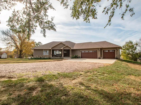 27370 Imperial Rd, Hinton, IA 51024