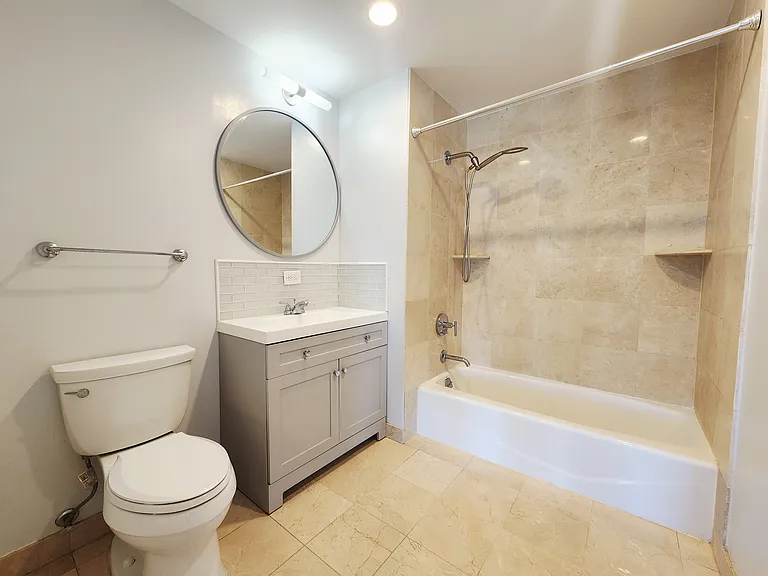 800 12th St #703 — Photo 5