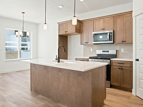 2nd image of 4809 S Olive Ave
