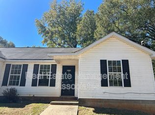 539 N 9th St APT B, Griffin, GA 30223