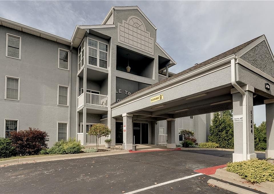 1st image of 17800 E Bolger Rd APT 303