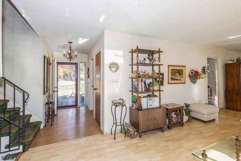 533 Prospect Ave, River Vale, NJ 07675 MLS 3849901 Zillow