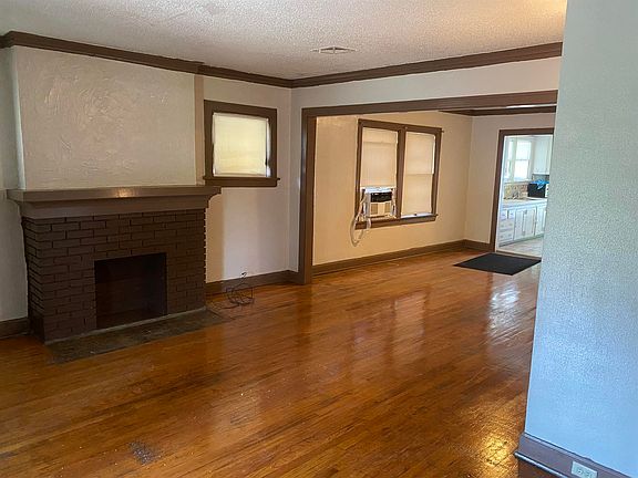 2nd image of 5434 Paseo Blvd #5434