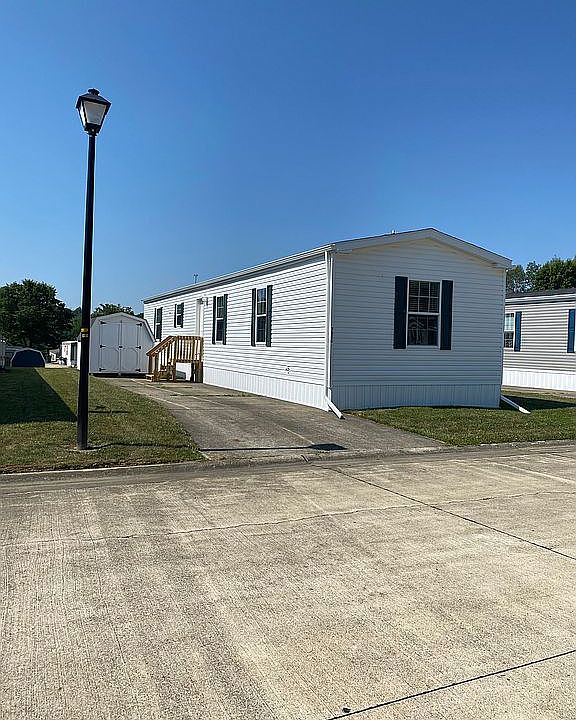 7866 Big Horn Dr - front