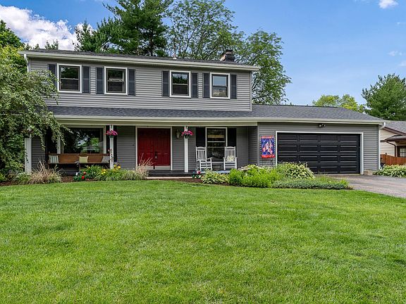 2nd image of 5931 Weymouth Dr