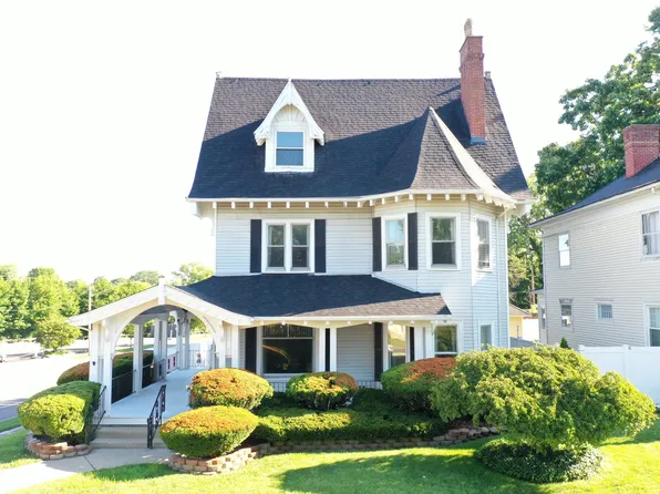 104 Lafayette Ave, Urbana, OH 43078