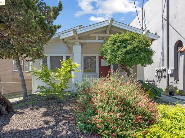 271-273 38th St, Oakland, CA 94611