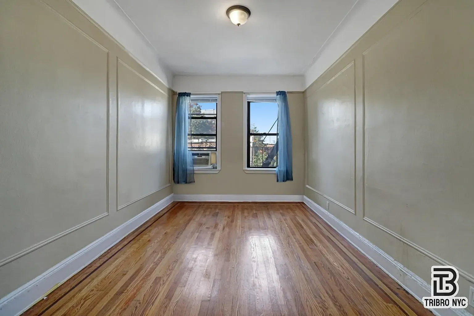 11-46 44th Drive — Photo 1
