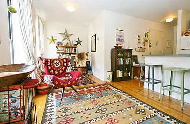Rented by R New York