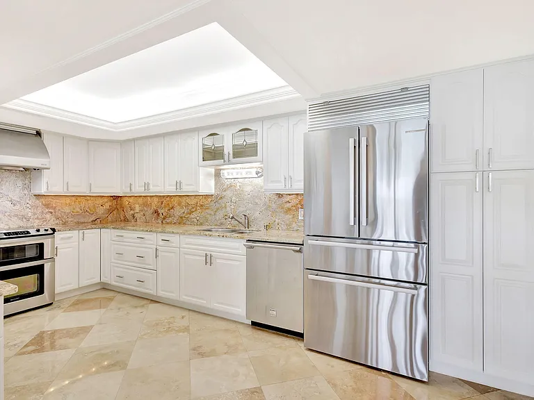 400 Beach Rd #103 — Photo 8