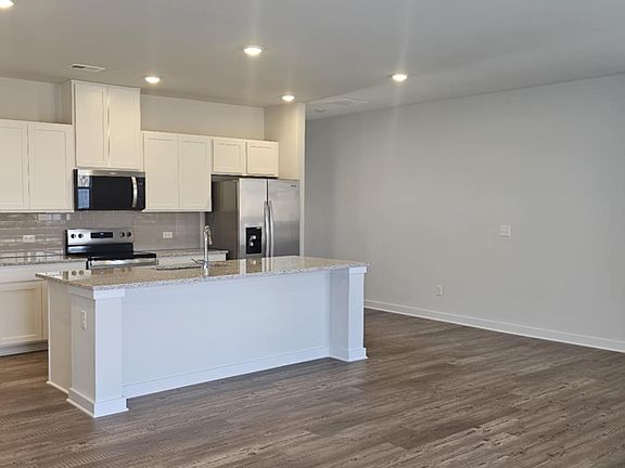 5th image of 1909 Westwind St #1909