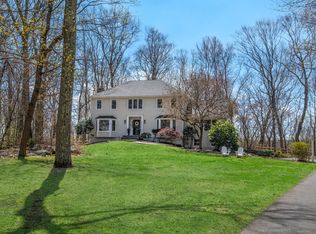 35 Revere Pl, Ridgefield, CT 06877