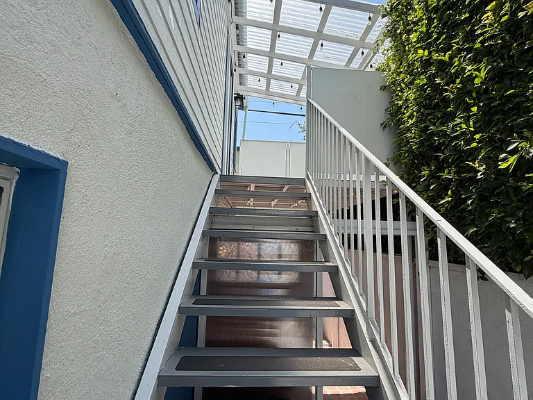 1149 22nd St — Photo 33