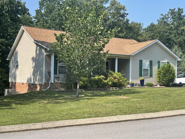 1879 Hardwood Ln, Soddy Daisy, TN 37379