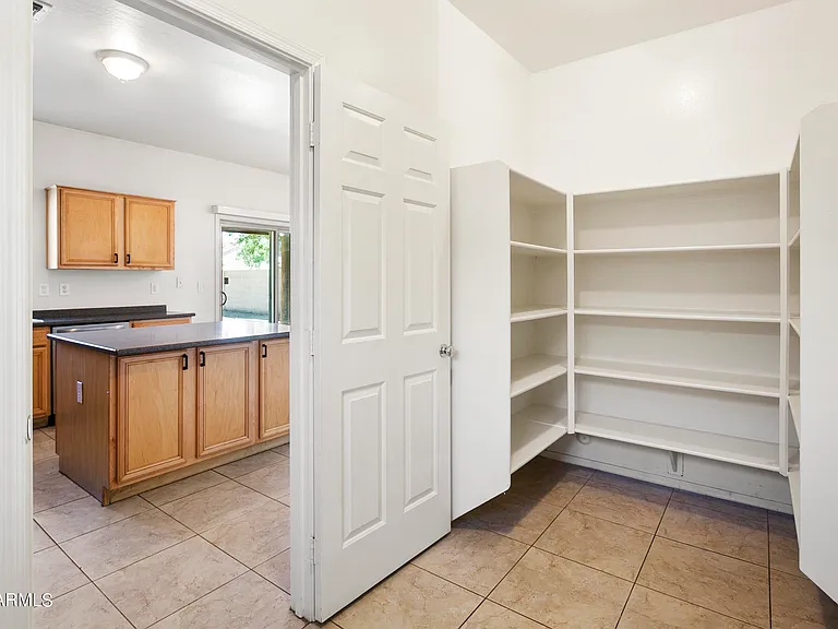 1042 W Desert Basin Dr — Photo 11