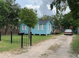 6910 Golfway St, Houston, TX 77087