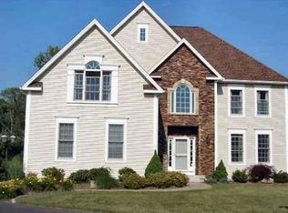 39 Trevor Ct, Manchester, CT 06040