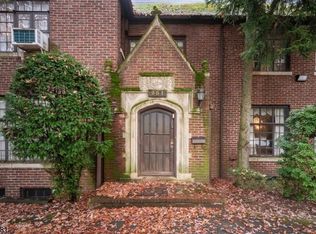 251 Elmwynd Dr, Orange, NJ 07050