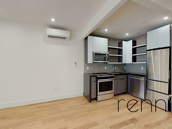 3rd image of 800 Knickerbocker Ave APT 3