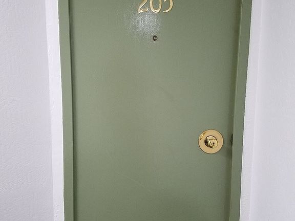 4th image of 235 S Oakdale Ave APT 205